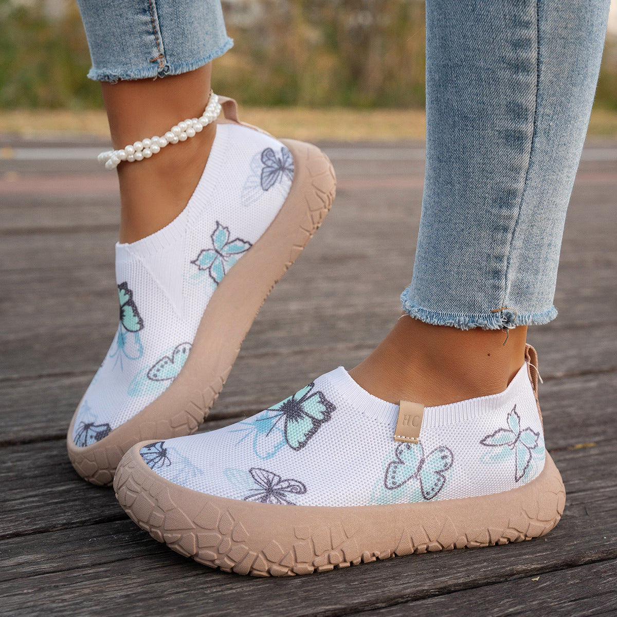 Women's Lightweight & Breathable Butterfly Print Slip‑On Walking Shoes Trainers