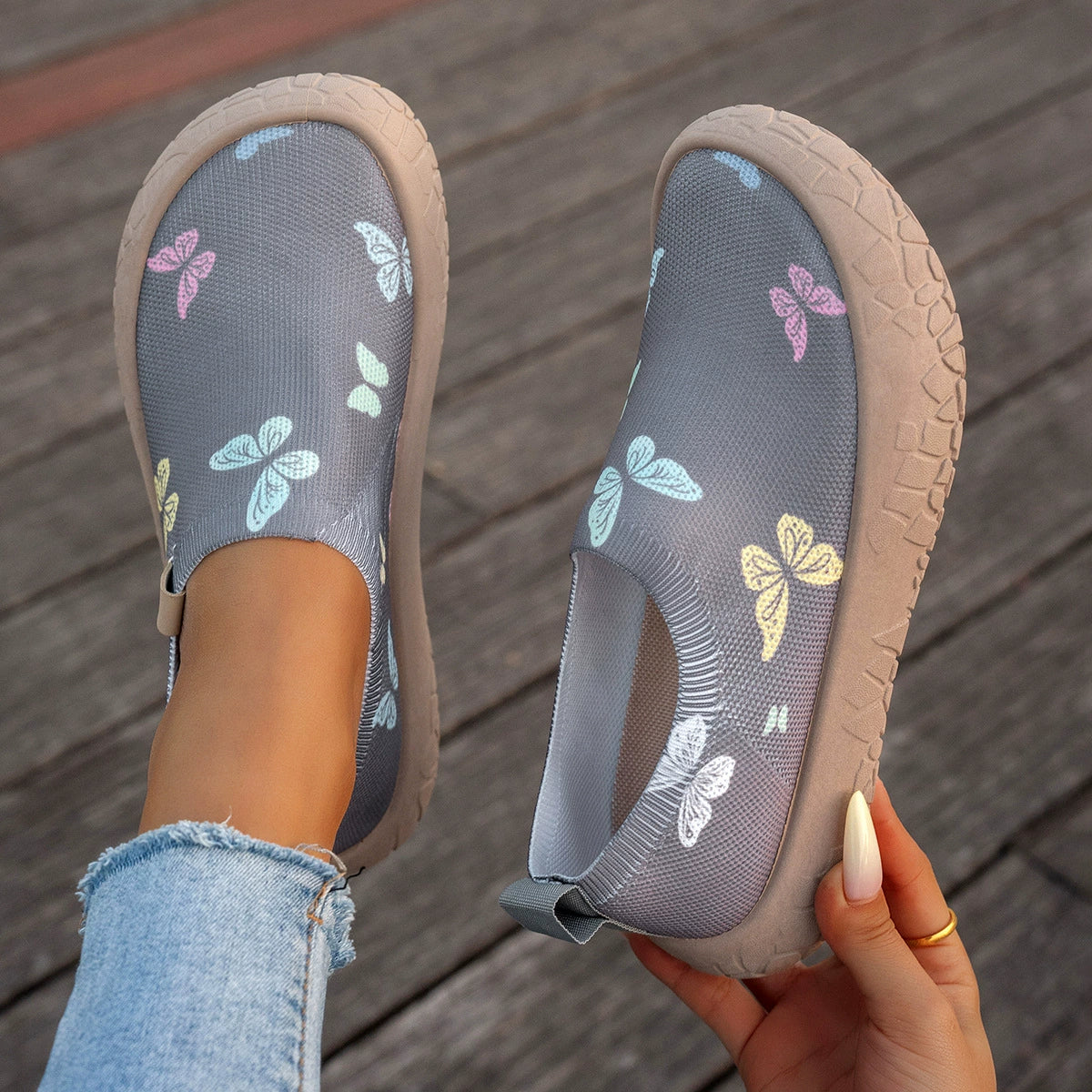 Women's Lightweight & Breathable Butterfly Print Slip‑On Walking Shoes Trainers