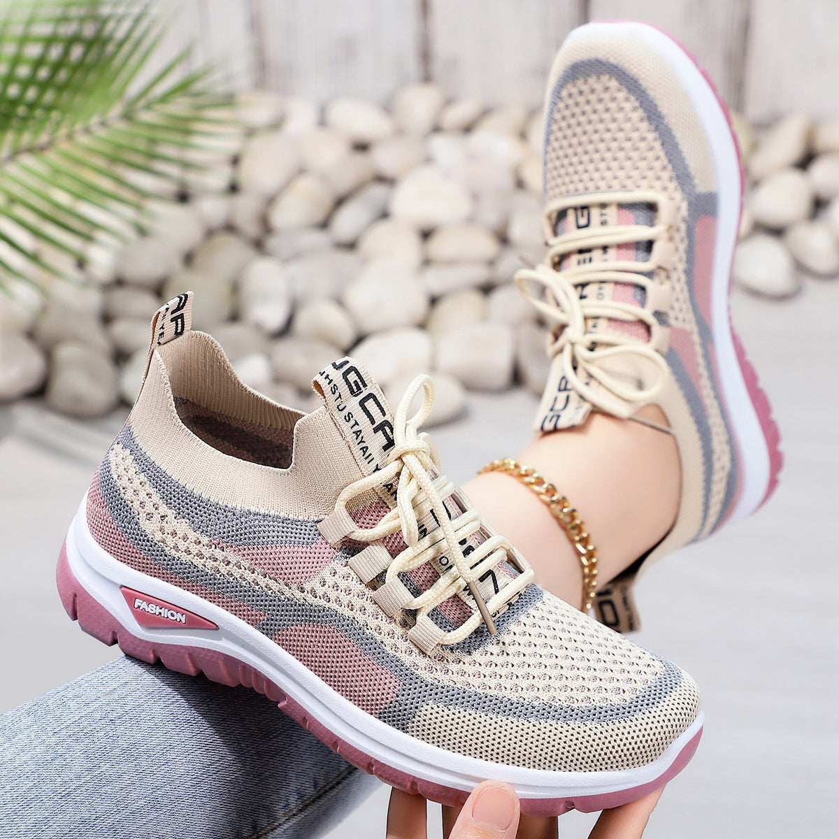 Women's Lightweight & Breathable Non-Slip Sports Shoes Sneakers