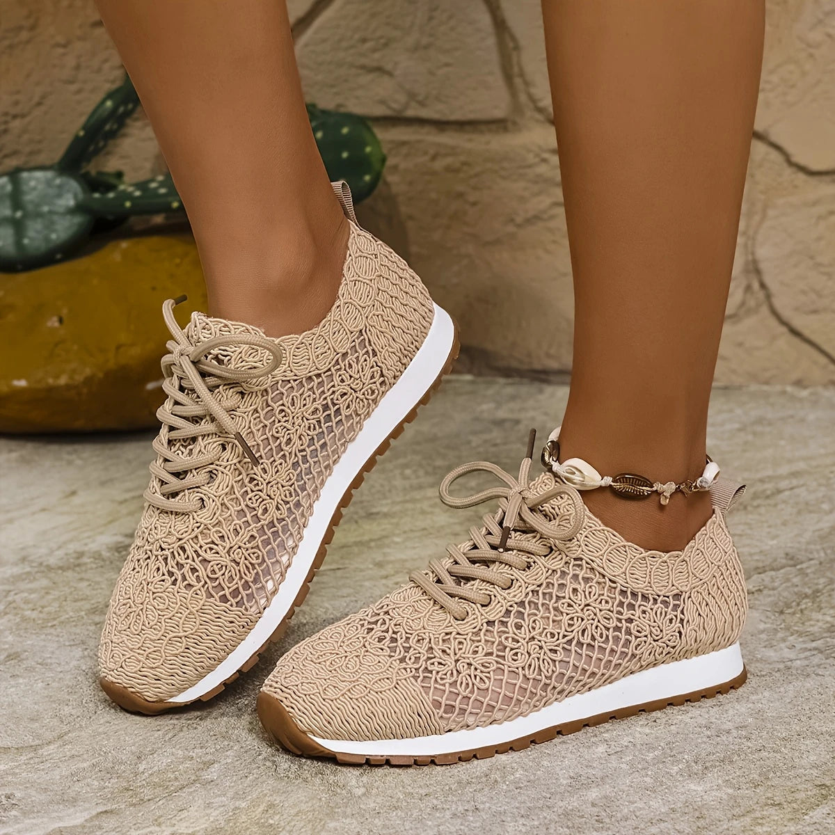 Women's Breathable Lace-Up Mesh Casual Shoes Sneakers