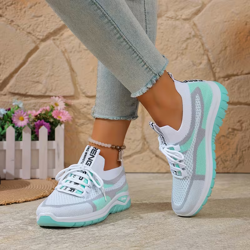 Women's Lightweight & Breathable Non-Slip Sports Shoes Sneakers