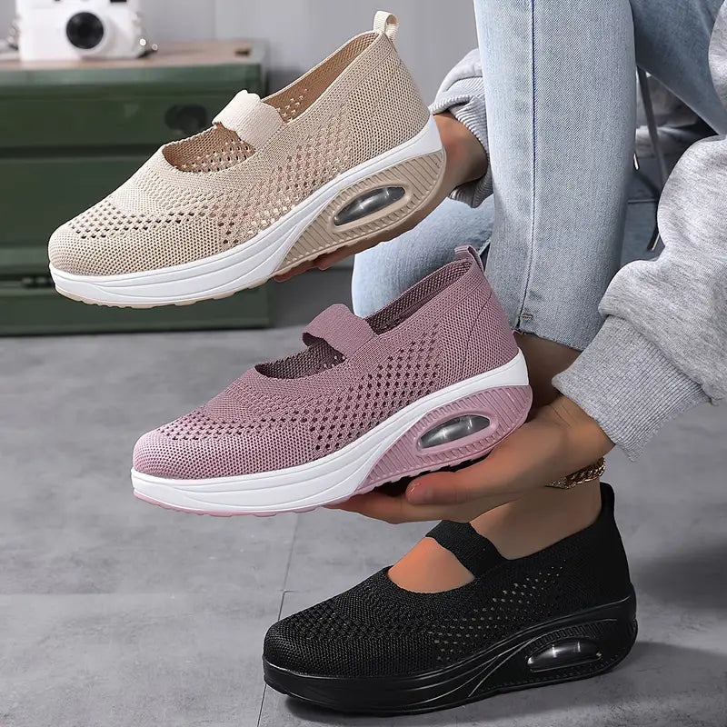 Women's Breathable & Comfortable Slip-On Knit Sneakers