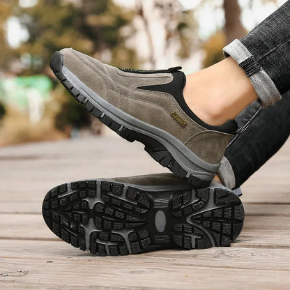 Men's Outdoor Lightweight Non-slip Walking Shoes Slip-On Hiking Shoes Sneakers