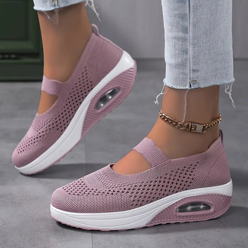 Women's Breathable & Comfortable Slip-On Knit Sneakers