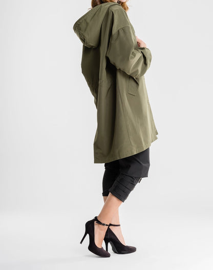 Water Resistant Oversized Hooded Windbreaker Rain Resistant Jacket