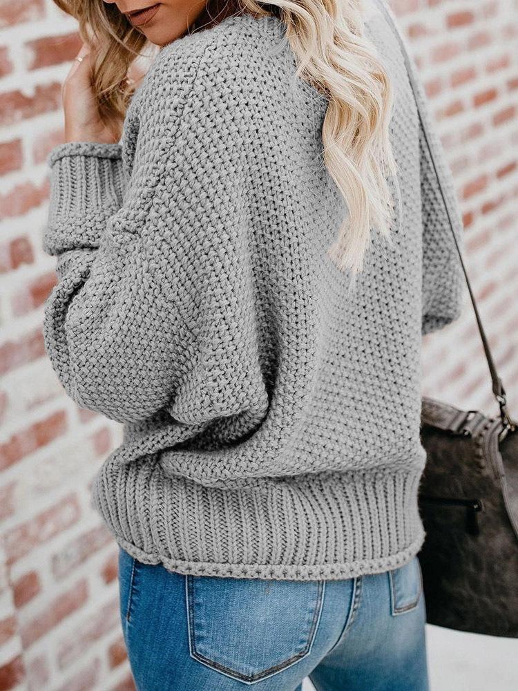 LOOSE KNIT V-NECK SWEATER