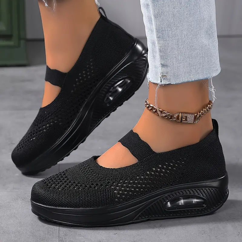 Women's Breathable & Comfortable Slip-On Knit Sneakers
