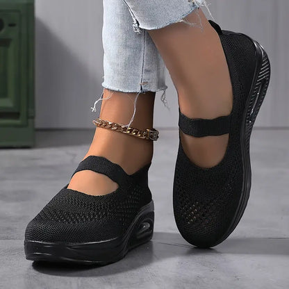 Women's Breathable & Comfortable Slip-On Knit Sneakers
