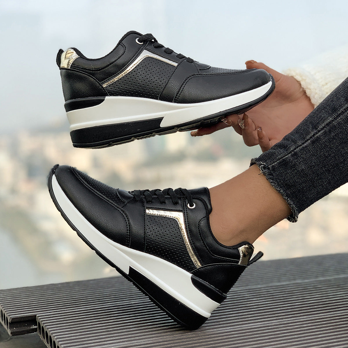 Women's Trendy Comfy Leather Wedge Sneakers